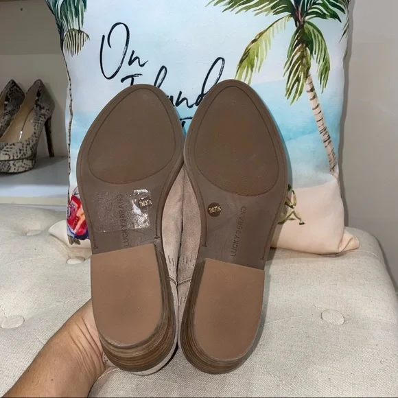 Lucky Brand NWOB! Francee Tan Suede Perforated Edge Boot - Picture 11 of 13